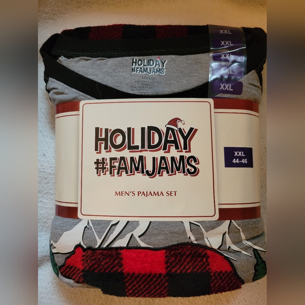 Holiday Men's Pajama Set